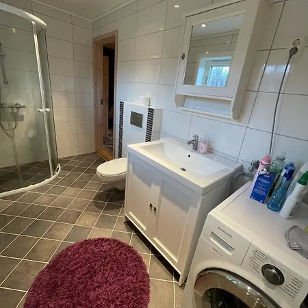 In Scenic Surroundings * Hol