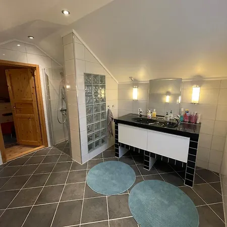 In Scenic Surroundings 別荘 Hol